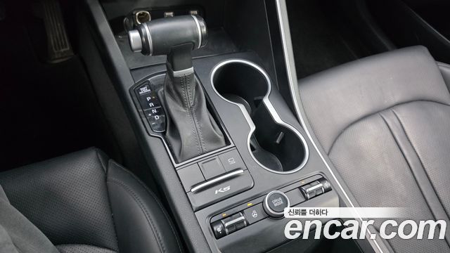 Kia K5 2022 — photo 9