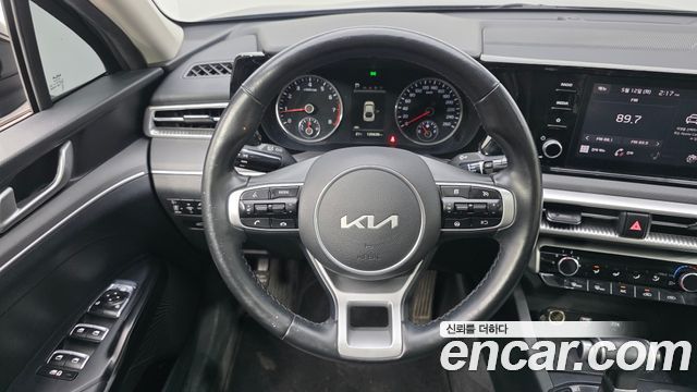 Kia K5 2022 — photo 14