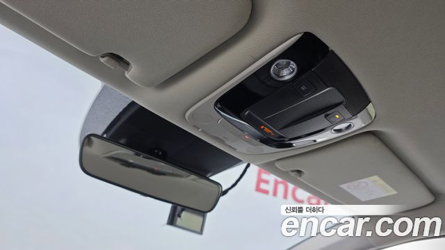 Kia K5 2022 — photo 17