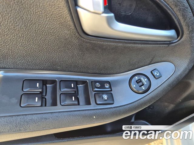 Kia morning 2012 — photo 11