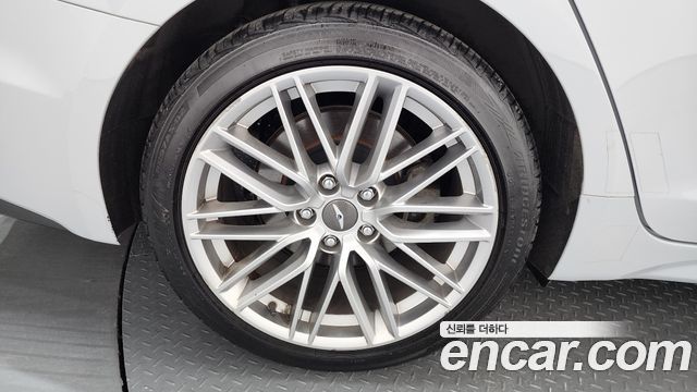 Genesis G70 2020 — photo 5