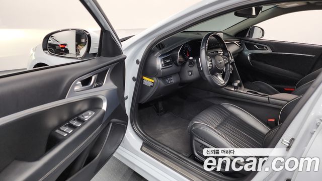 Genesis G70 2020 — photo 13