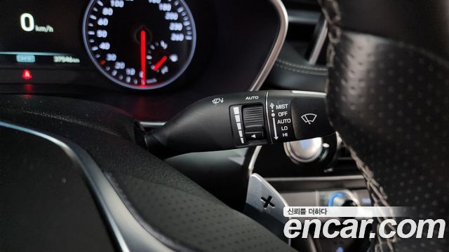 Genesis G70 2020 — photo 27