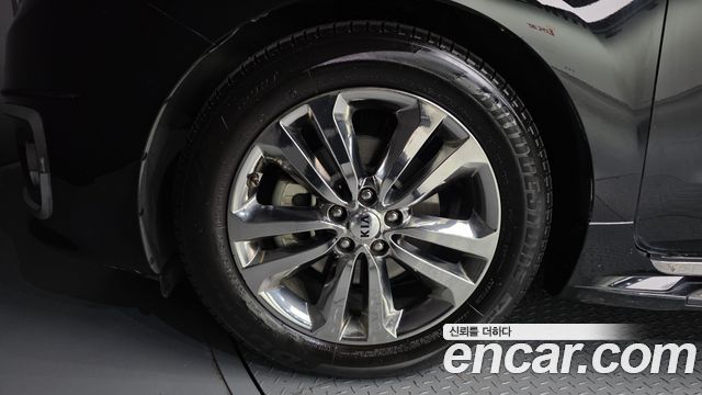 Kia Canival 2016 — photo 5
