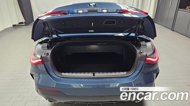 BMW 4-Series 2023 — photo 20