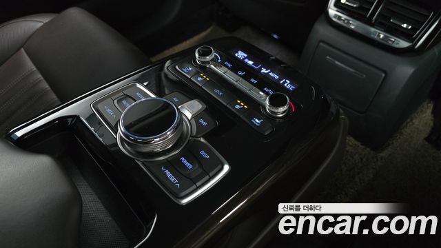 Genesis EQ900 2017 — photo 16