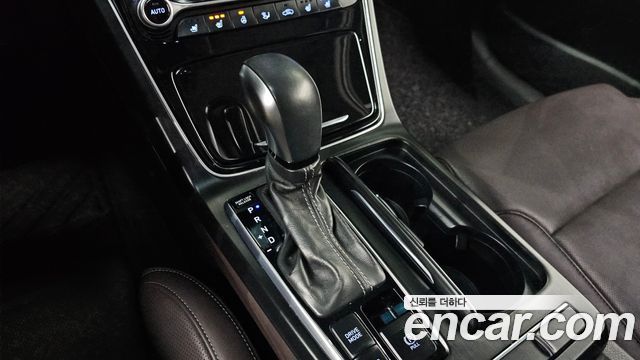 Hyundai Grandeur 2018 — photo 9