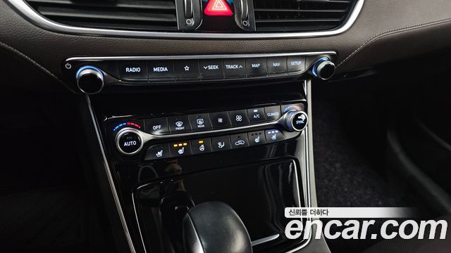 Hyundai Grandeur 2018 — photo 16