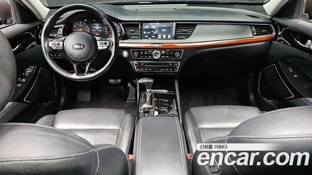 Kia K7 2016 — photo 10