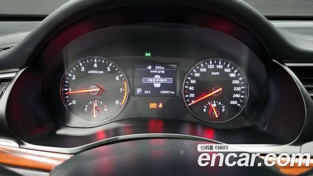 Kia K7 2016 — photo 11