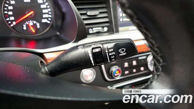 Kia K7 2016 — photo 23