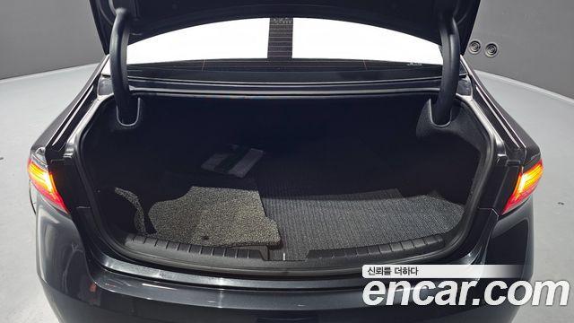 Kia K7 2016 — photo 26