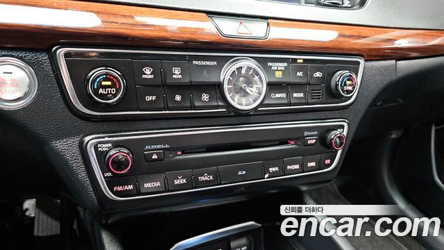 Kia K7 2016 — photo 28