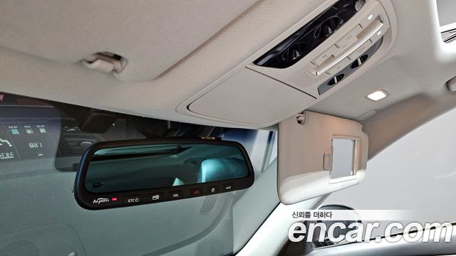 Kia K7 2016 — photo 29