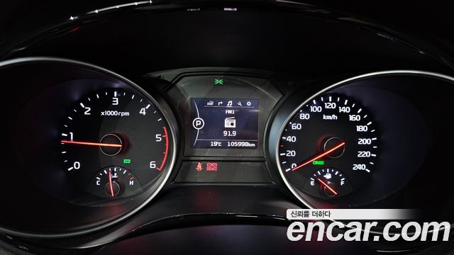 Kia Canival 2015 — photo 8