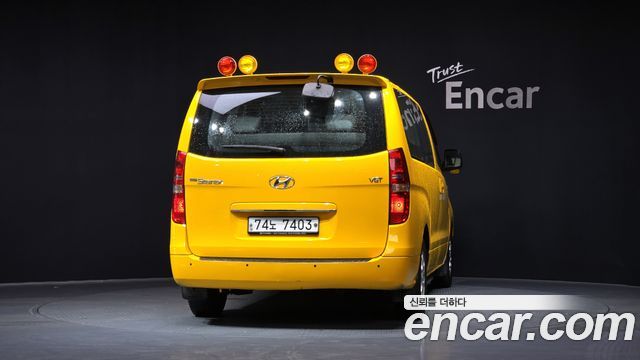 Hyundai Starex 2015 — photo 4