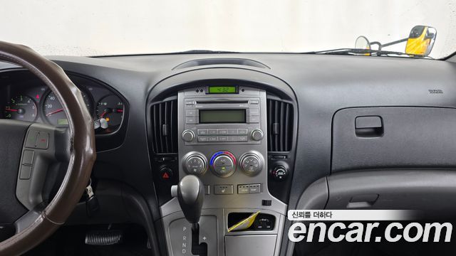 Hyundai Starex 2015 — photo 19