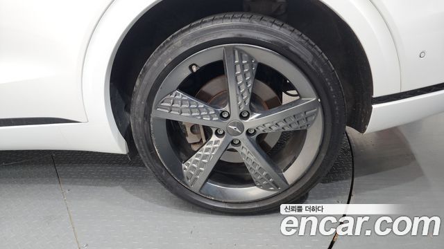 Genesis GV70 2021 — photo 7