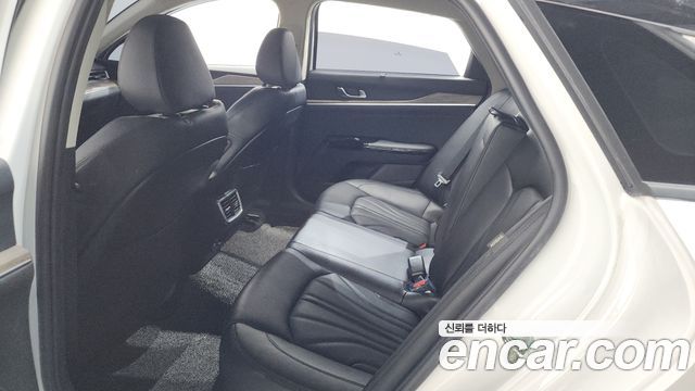 Kia K5 2021 — photo 23