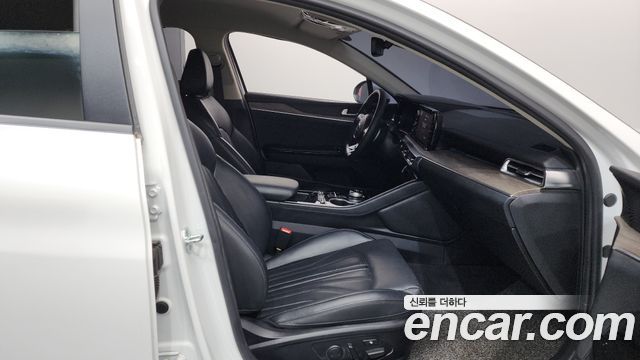 Kia K5 2021 — photo 16