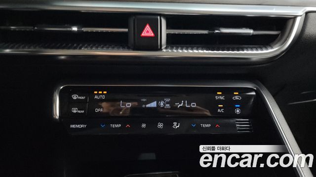 Kia K5 2021 — photo 32