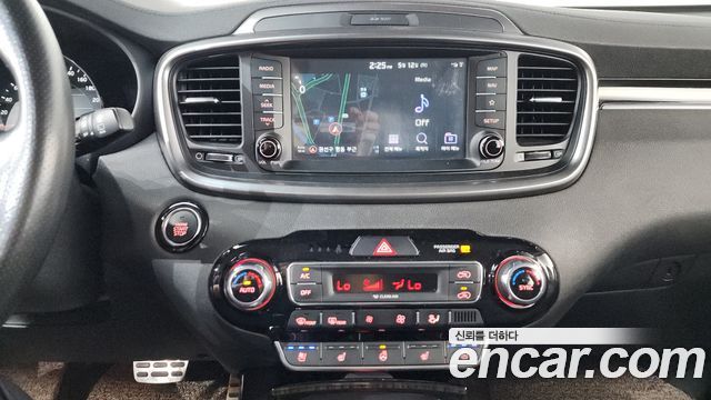 Kia Sorento 2019 — photo 19