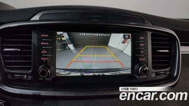 Kia Sorento 2019 — photo 21