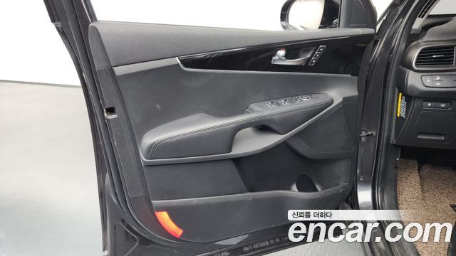 Kia Sorento 2019 — photo 14