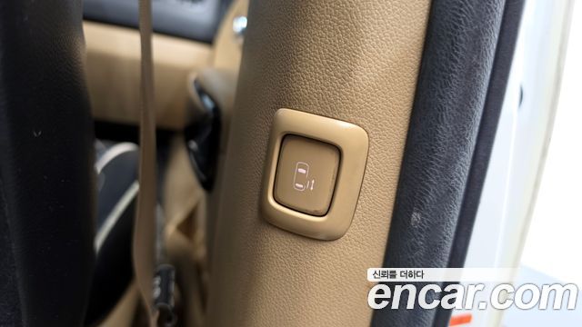 Kia Canival 2018 — photo 18