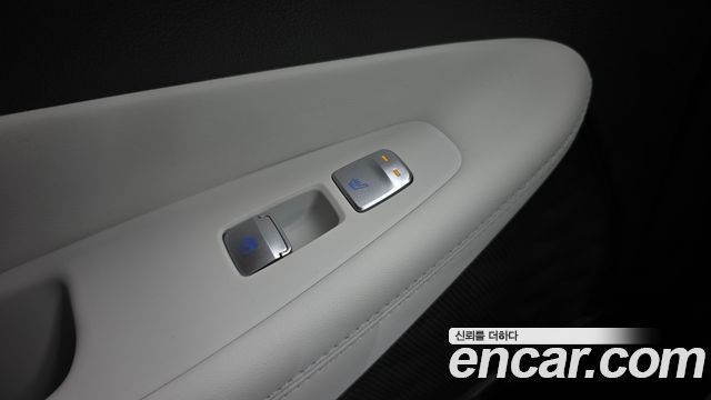 Hyundai Santafe 2022 — photo 24