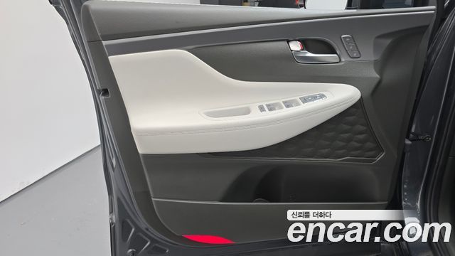 Hyundai Santafe 2022 — photo 14