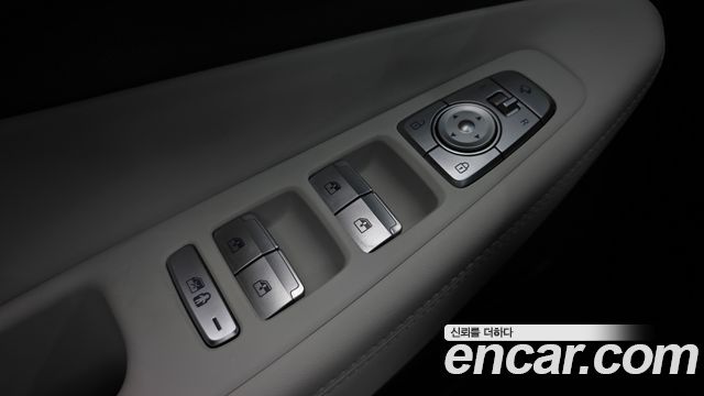 Hyundai Santafe 2022 — photo 29