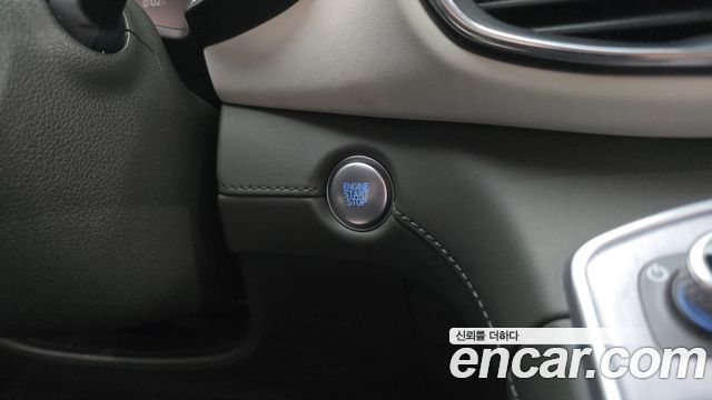 Hyundai Santafe 2022 — photo 34