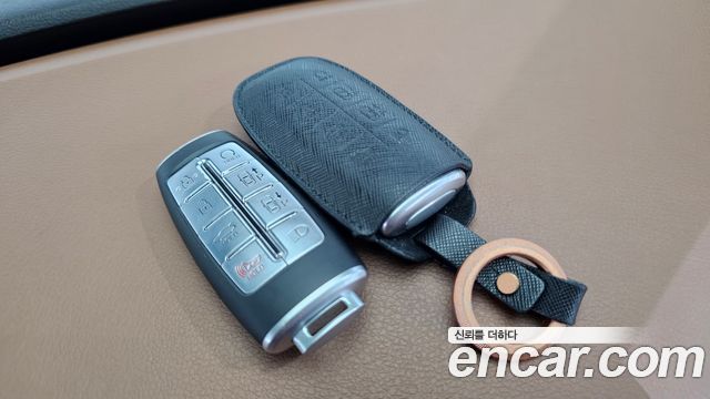 Genesis G80 2022 — photo 24
