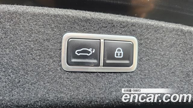 Genesis G80 2022 — photo 26