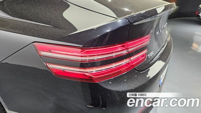 Genesis G80 2022 — photo 9