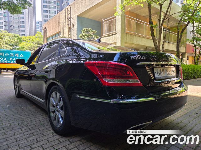 Hyundai Equus 2012 — photo 8