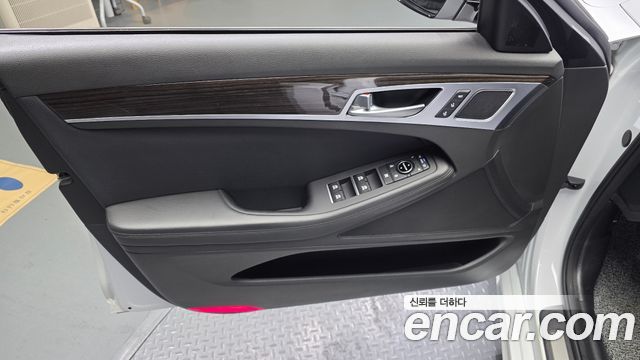 Genesis G80 2020 — photo 14