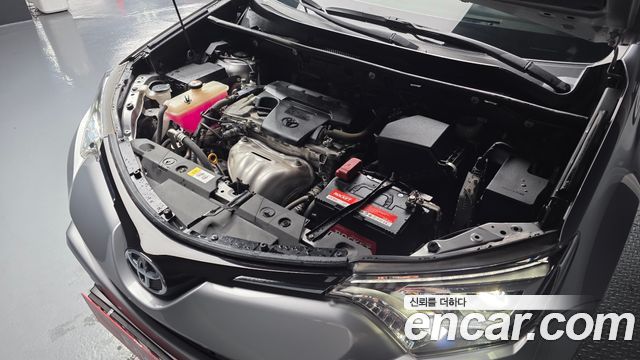 Toyota RAV4 2017 — photo 6