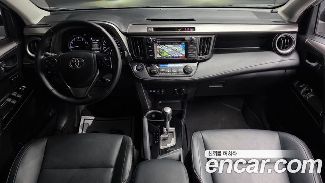 Toyota RAV4 2017 — photo 7