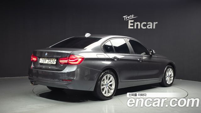 BMW 3-Series 2017 — photo 2