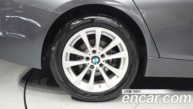 BMW 3-Series 2017 — photo 5