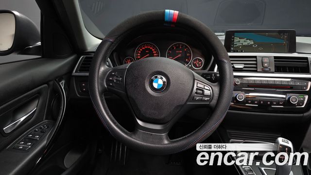 BMW 3-Series 2017 — photo 13