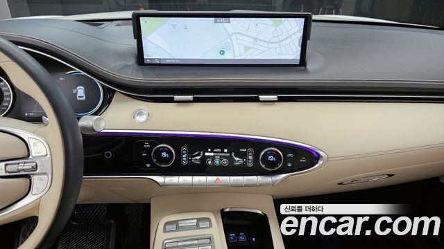Genesis GV70 2023 — photo 14