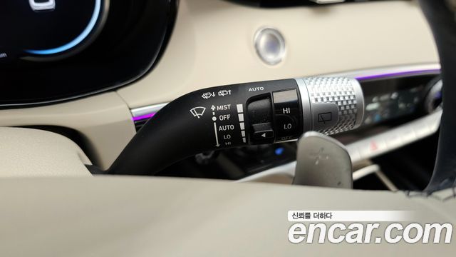 Genesis GV70 2023 — photo 17