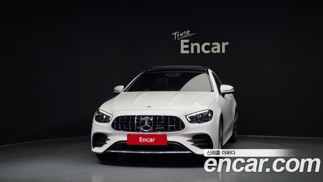 Mercedes-Benz E-Class 2022 — photo 3