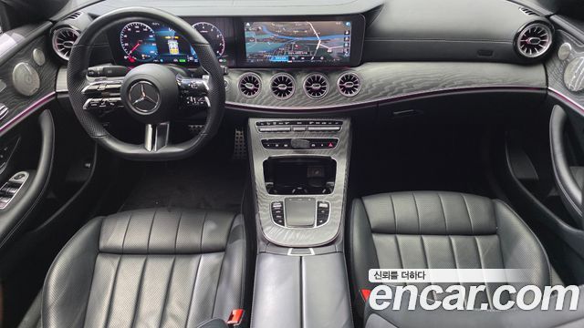 Mercedes-Benz E-Class 2022 — photo 7