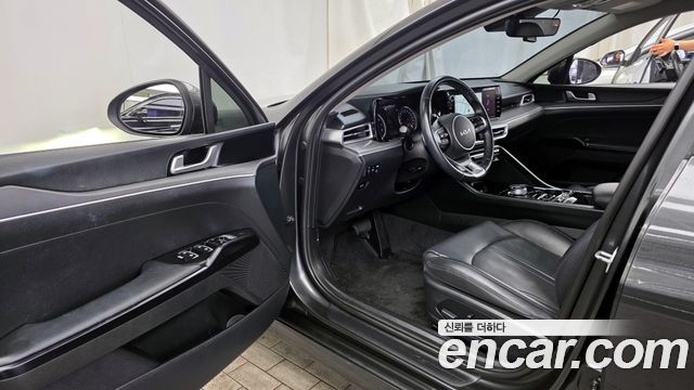 Kia K5 2022 — photo 13