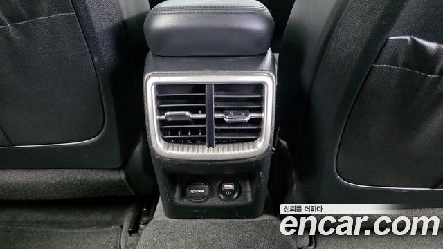 Kia K5 2022 — photo 24
