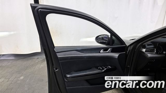 Kia K5 2022 — photo 14